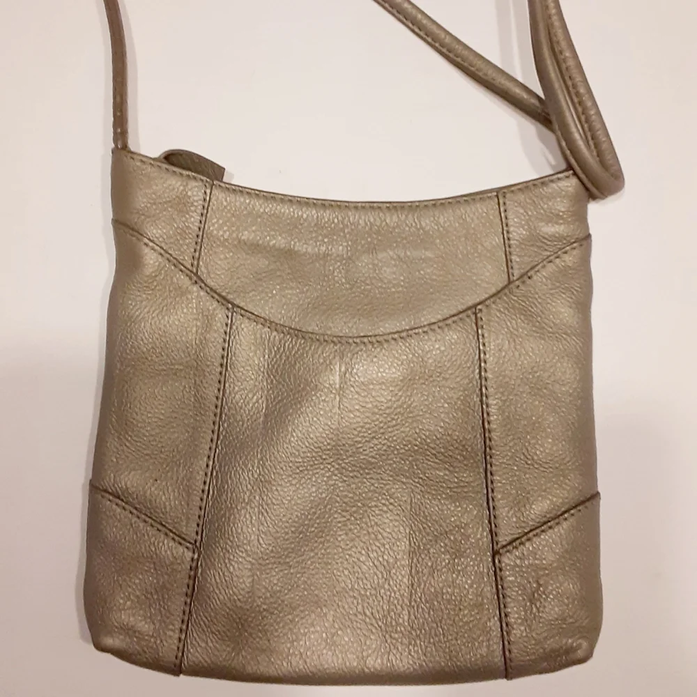J.Jill Small Leather Metallic Purse - Picture 2 of 7